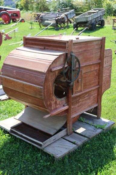 FANNING MILL
