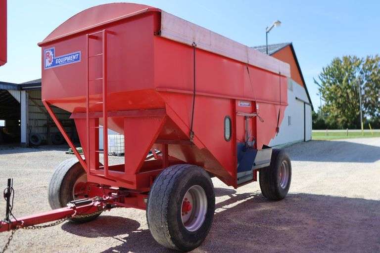 RJ 500 GRAVITY BOX & WAGON