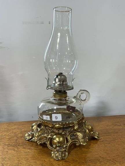 WHITE STAR FINGER OIL LAMP WITH BRASS BASE - 15"