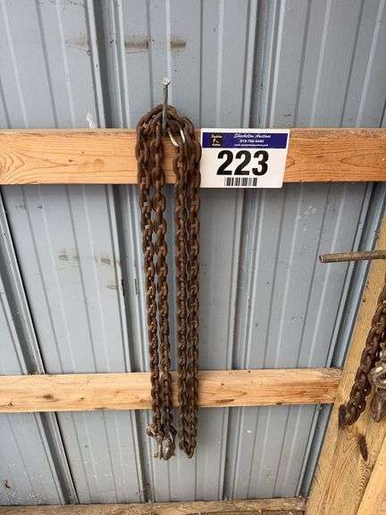CHAIN WITH 2 HOOKS - 12'