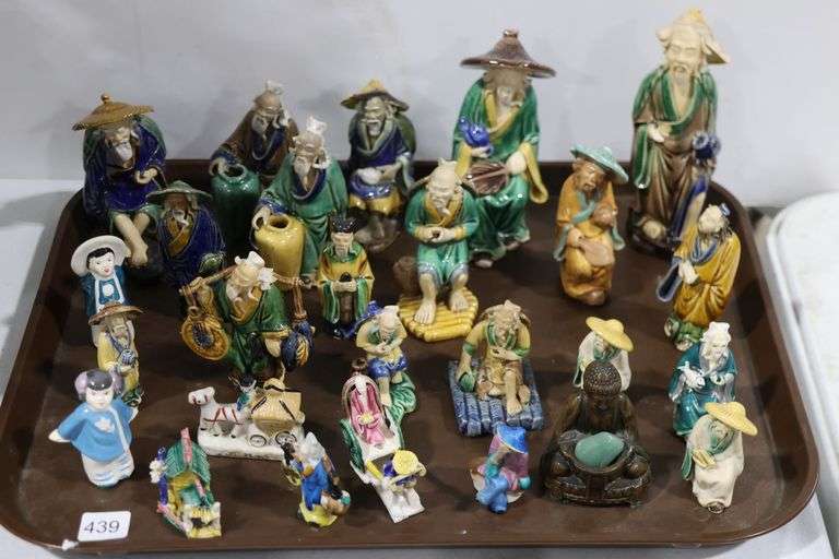 GROUP OF CERAMIC CHINESE MUDMEN FIGURINES - Shackelton Auctions Inc.