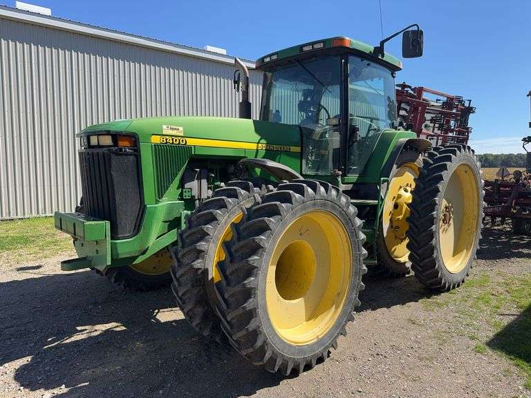 1997 JOHN DEERE 8400 MFWD TRACTOR