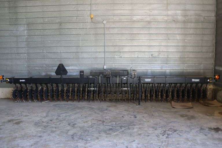 YETTER 3421 3PTH ROTARY HOE