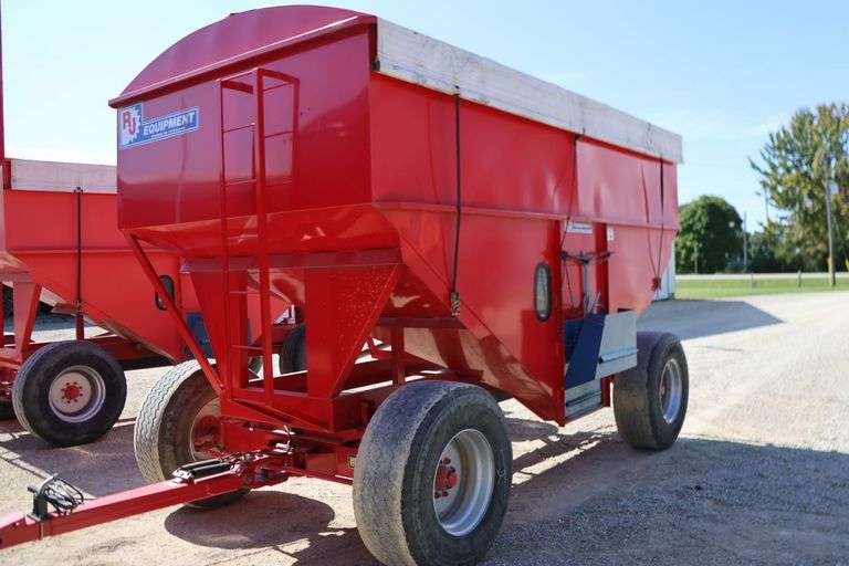 RJ 500 GRAVITY BOX & WAGON
