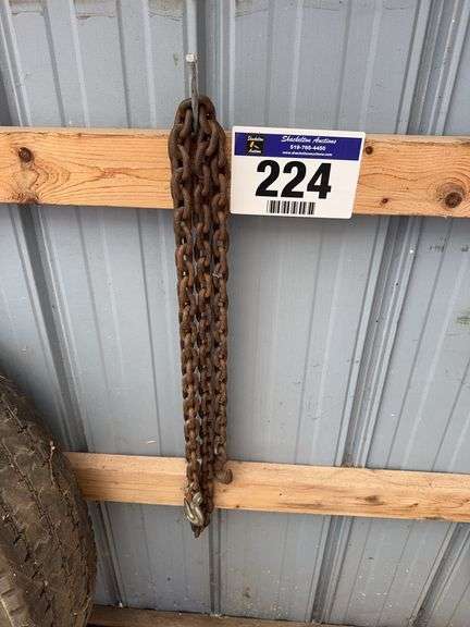 CHAIN WITH 2 HOOKS - 12'
