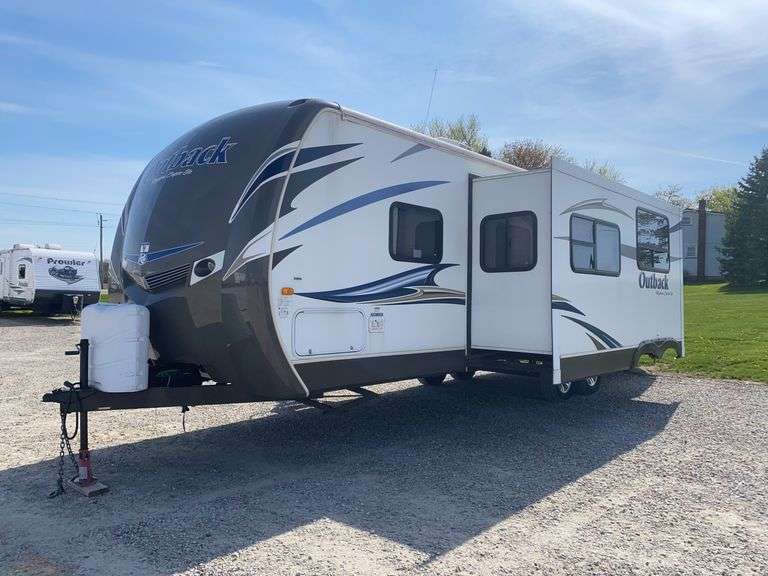 2012 KEYSTONE OUTBACK 279RB TRAVEL TRAILER - Shackelton Auctions Inc.