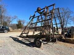 John Deere 960 32' Pull Type Field Cultivator