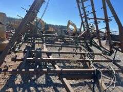 John Deere 960 32' Pull Type Field Cultivator