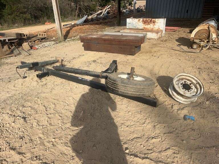 Honey Bee Header Transport Axle w/ Hitch