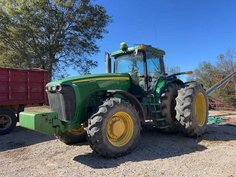 John Deere 8320 MFWD Cab Tractor w/ Guidance