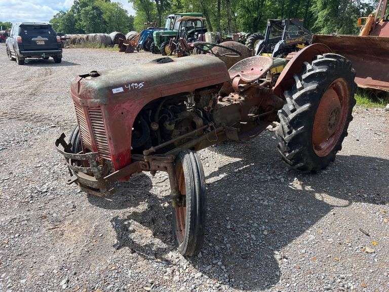 Ferguson Tractor *INOP