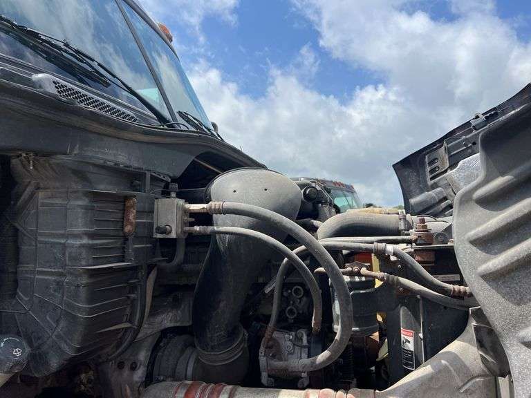 2015 Freightliner S/A Daycab Truck *INOP