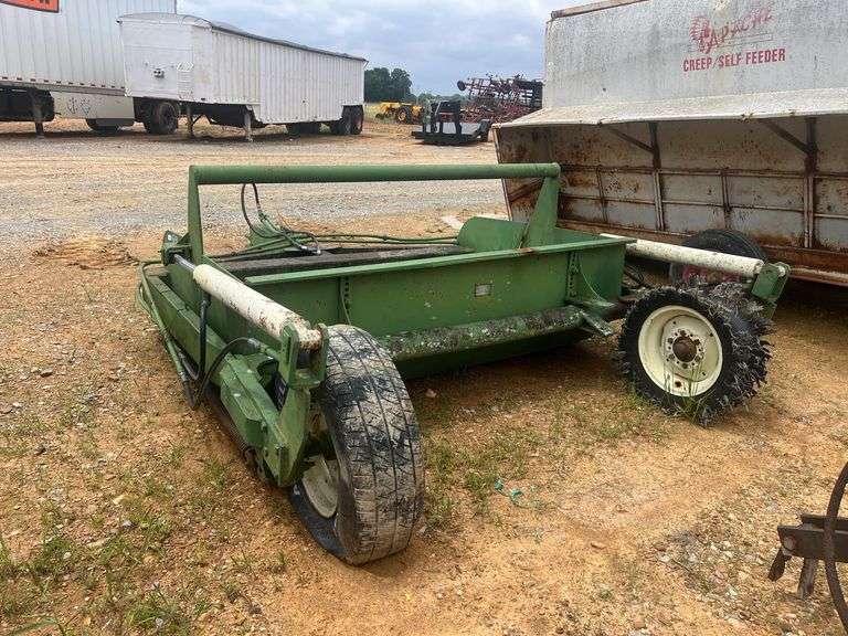 Engler 80" Pull Type Hydraulic Scrapper
