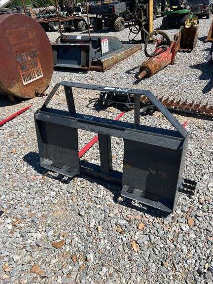 Unused Skid Steer Q/A Hay Spear