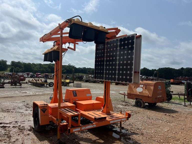 S/A Trailer Mounted Traffic Light