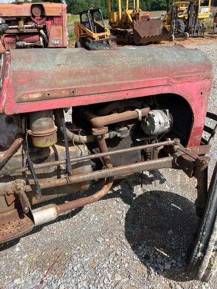 Ferguson Tractor *INOP