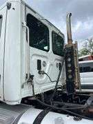 2010 Freightliner Cascadia T/A Daycab Semi Truck *INOP