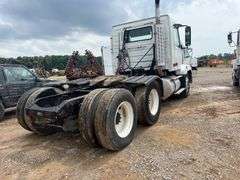 2006 Volvo T/A Daycab Truck *INOP