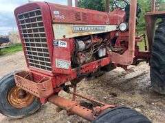 International Farmall 756 Tractor *INOP
