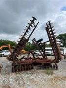 International 490 32' Pull Type Disk