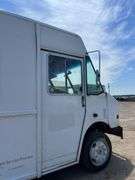 2000 Freightliner S/A Box Truck