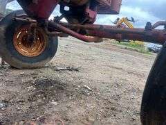 International Farmall 756 Tractor *INOP