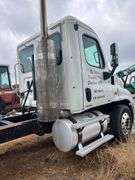 2010 Freightliner Cascadia T/A Daycab Semi Truck *INOP