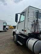 2006 Volvo T/A Daycab Truck *INOP
