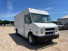 2000 Freightliner S/A Box Truck