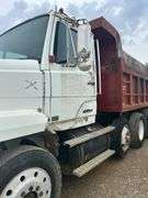 1989 Freightliner Tri/Axle Dump Truck