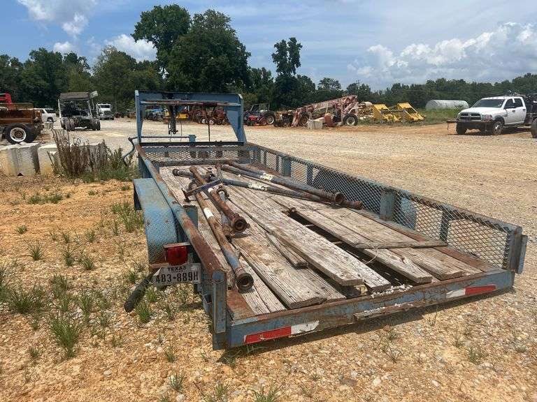 2013 80" x 20' T/A Gooseneck Trailer