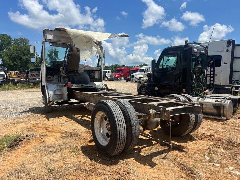 1998 International S/A Box Truck *INOP