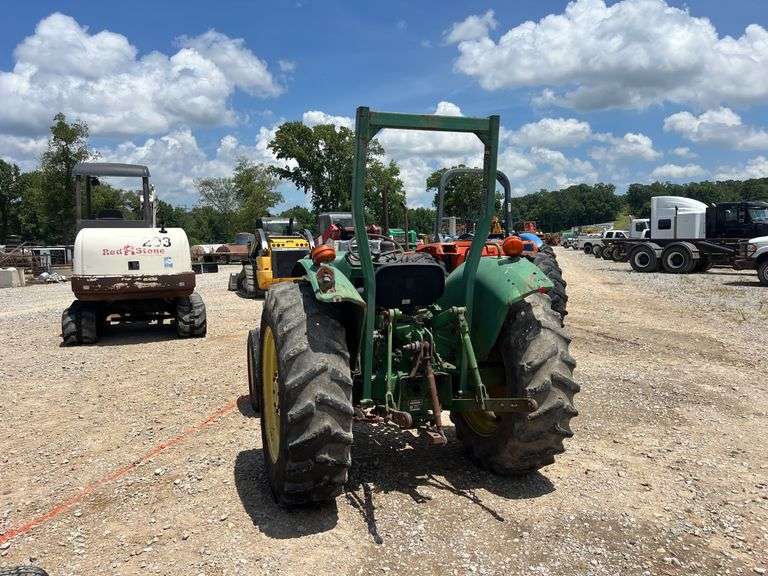 John Deere 1050 Tractor
