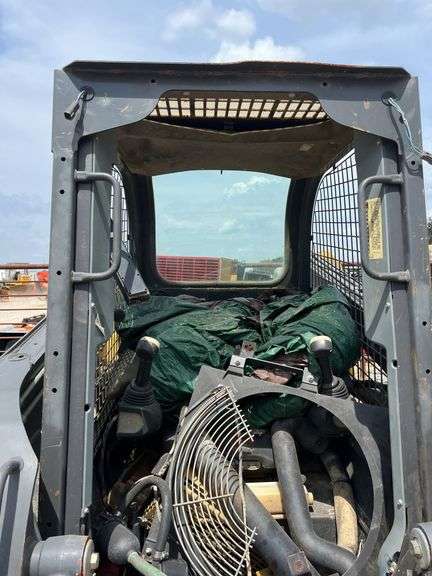 New Holland 227 Skid Steer *INOP