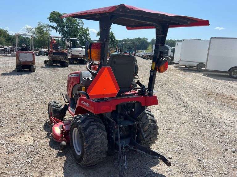 Massey Ferguson GC2400 4x4 Tractor w/ 60" Mower