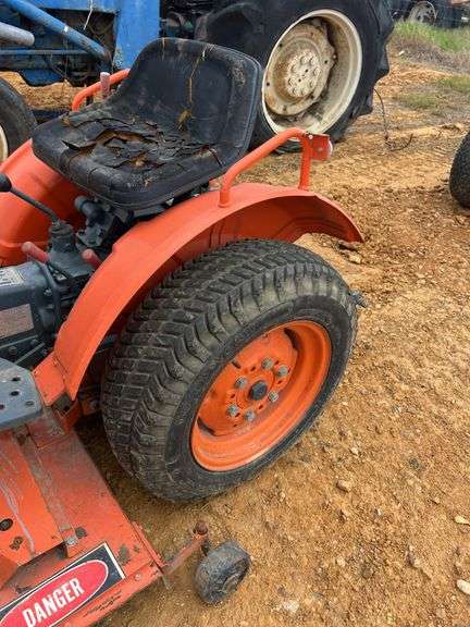 Kubota B5110E Diesel Mower *INOP