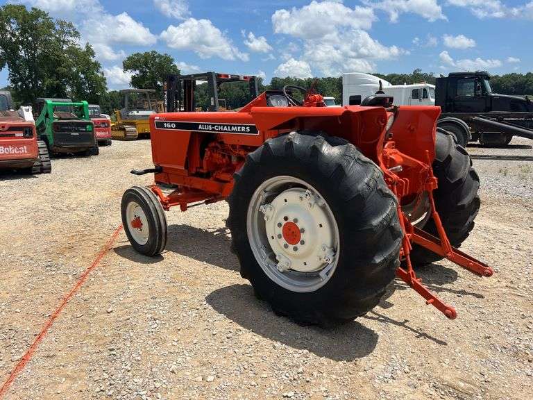 Allis Chalmers 160 Tractor