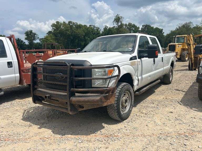 2012 Ford F-250 XL 4x4 Crew Cab Pickup