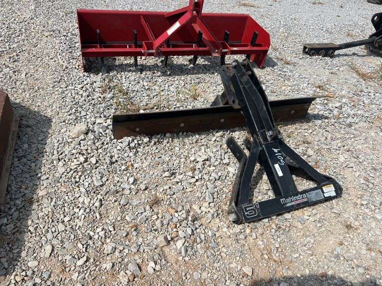 Mahindra 5' 3pt Blade