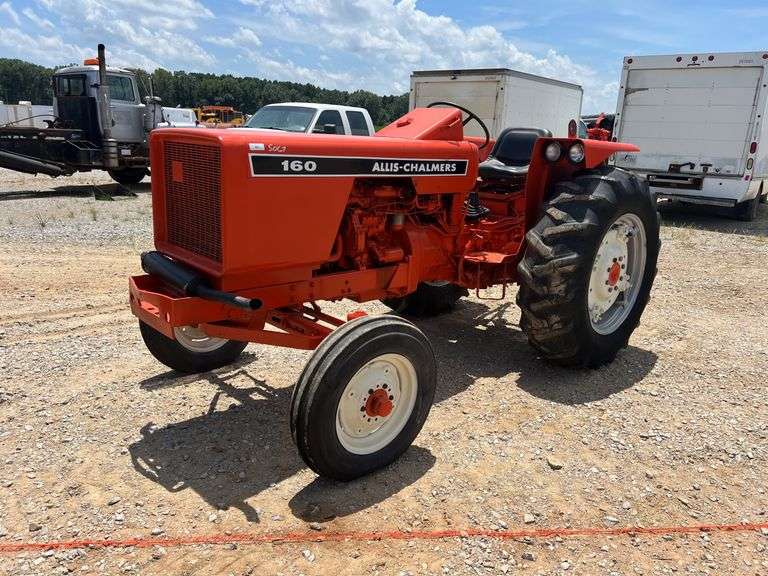 Allis Chalmers 160 Tractor