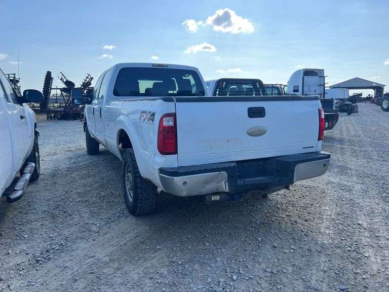 2012 Ford F-250 XL 4x4 Crew Cab Pickup