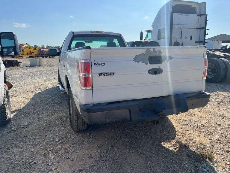 2009 Ford F-150 XL Reg Cab Pickup