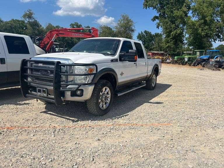 2016 Ford F-250 Lariat 4x4 Crew Cab Pickup