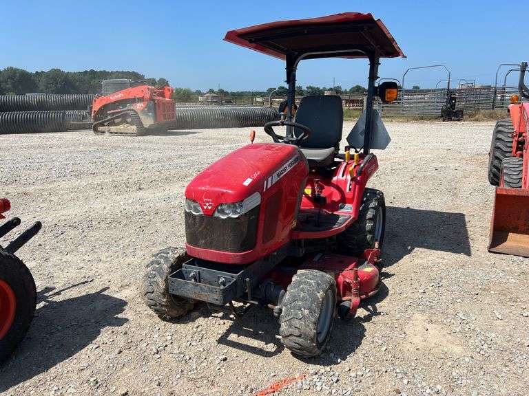 Massey Ferguson GC2400 4x4 Tractor w/ 60" Mower