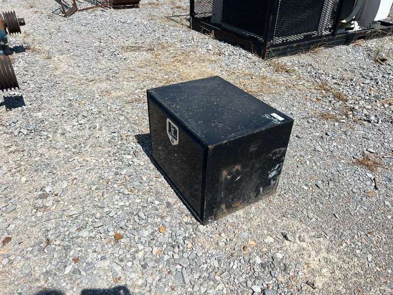 18" x 24" Tool Box