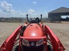 Kubota L3901 Tractor w/ Loader & Rhino 5' Cutter