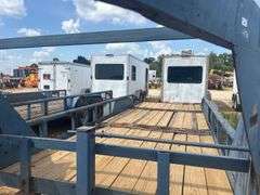 2009 82" X 20' T/A Gooseneck Trailer