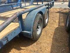 2009 82" X 20' T/A Gooseneck Trailer