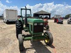 John Deere 1050 Tractor