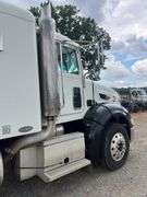 2010 Peterbilt 384 T/A Sleeper Truck *INOP
